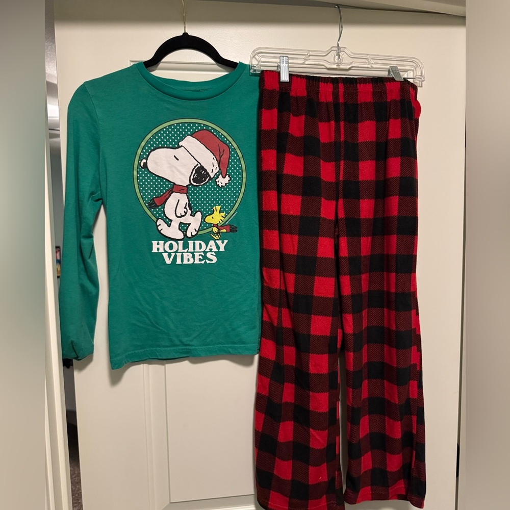 Holiday Vibes Snoopy Pajama Set Boys 10